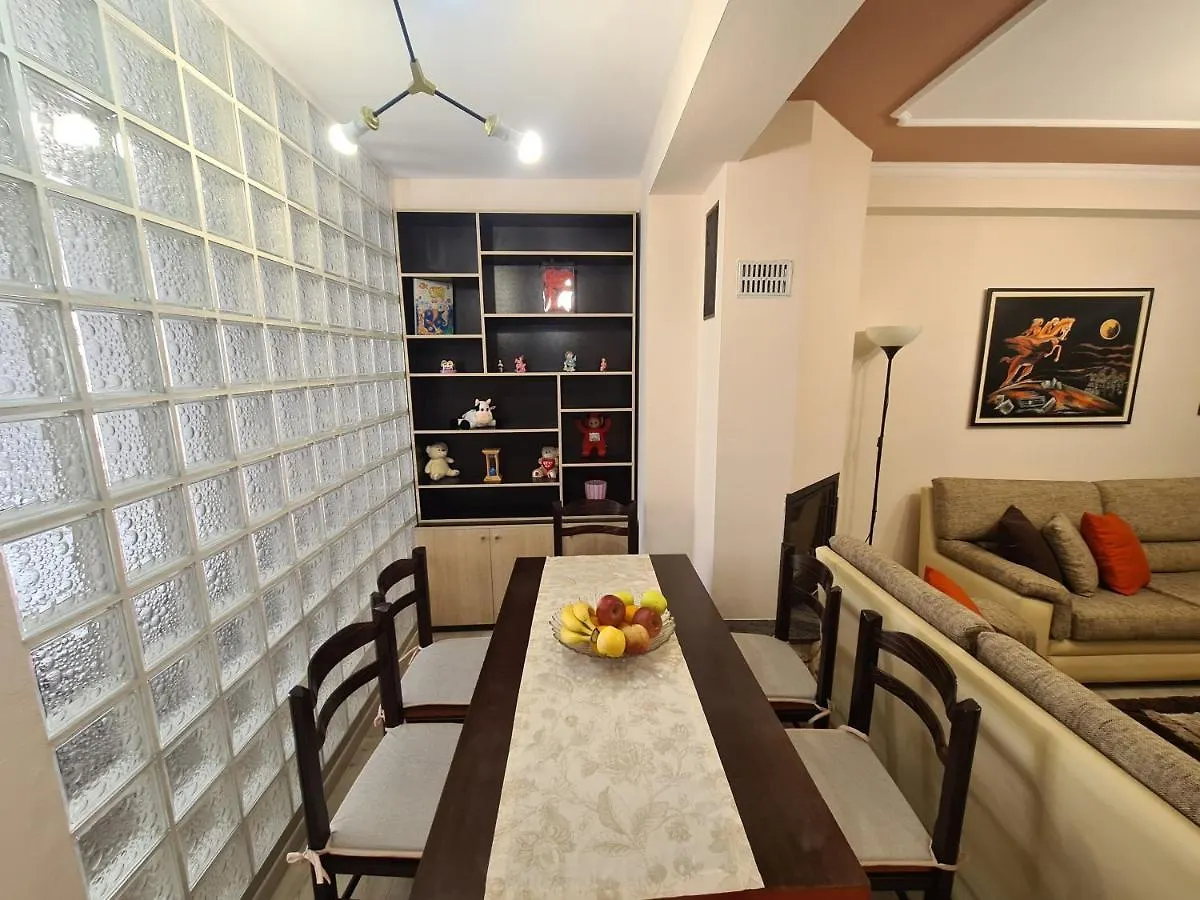 Ersa Cozy Apartment 3 Bedrooms Tirana Albanie
